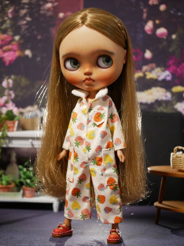 Blythe jumpsuit./ strawberry print