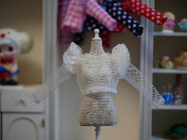 Long Sleeve T-Shirt butterfly sleeves for Blythe doll./ White tulle