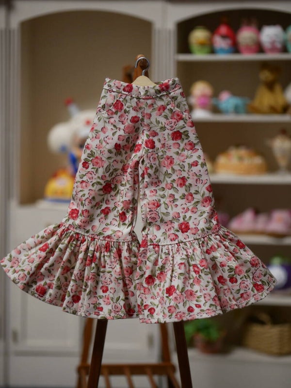 Pants with ruffle for Blythe doll. / red & pink flowers