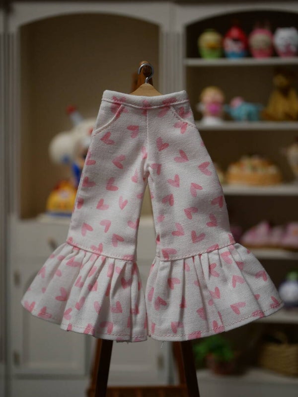 Pants with ruffle for Blythe doll. / pink hearts
