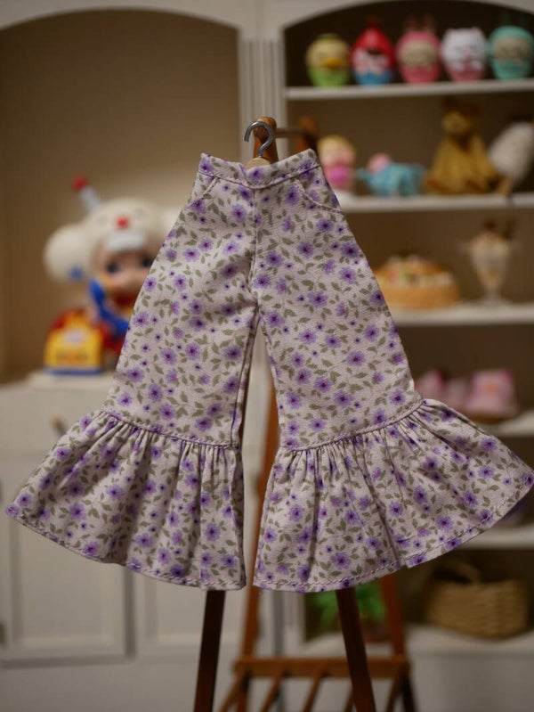Pants with ruffle for Blythe doll. / mini lilac flowers