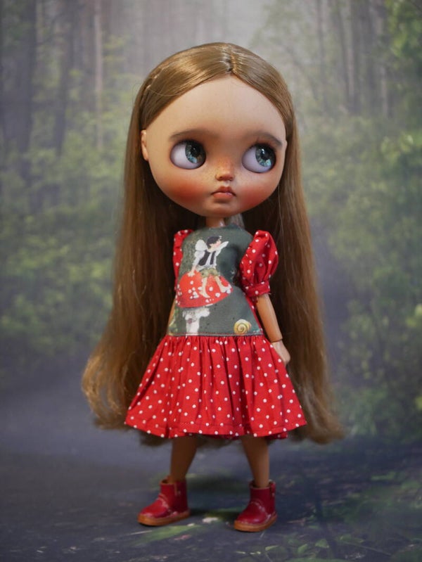 Adorable mushroom-themed dress for Blythe doll.