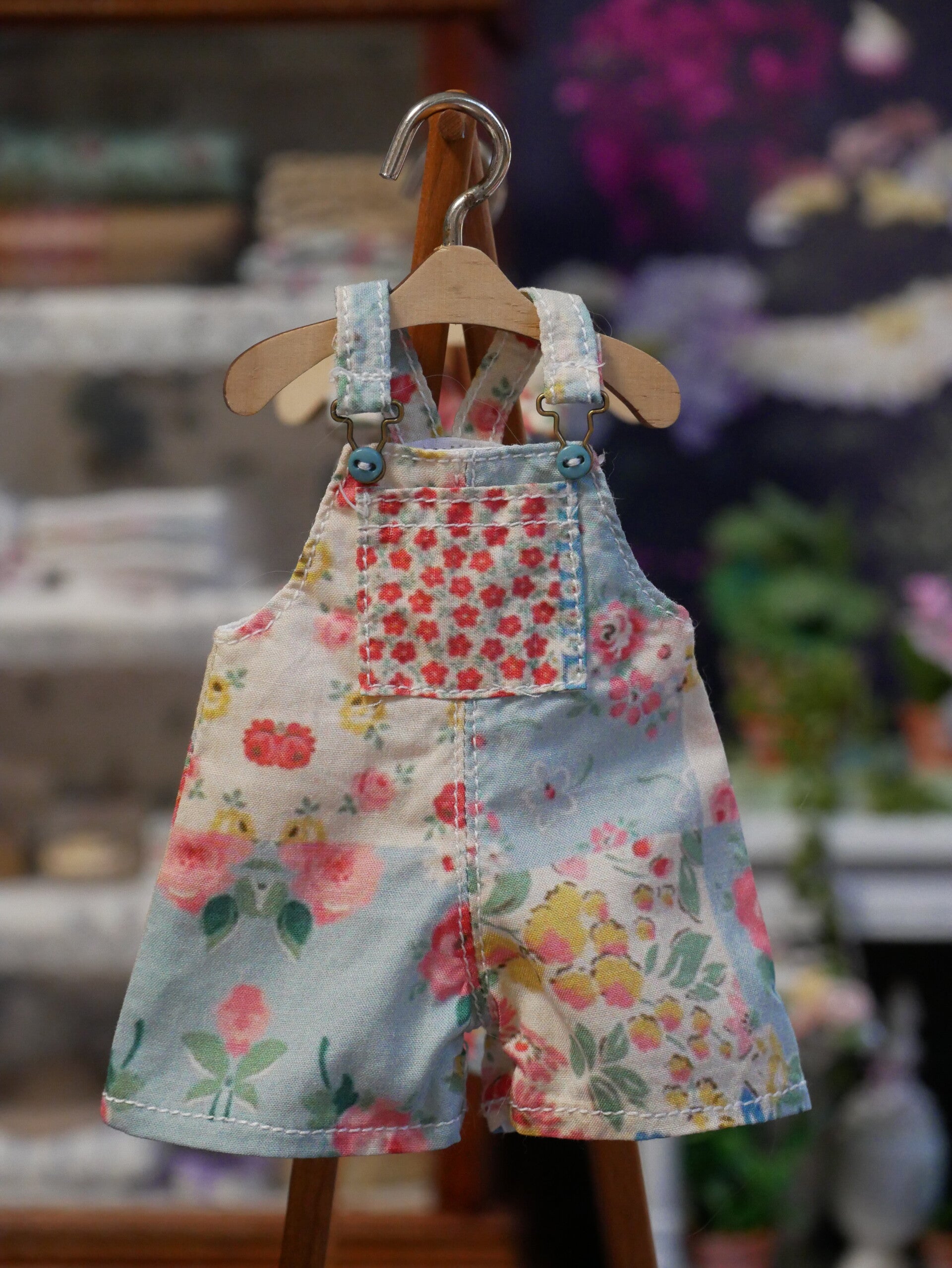 Blythe Doll Overalls – One-of-a-Kind Pattern Dungarees.02
