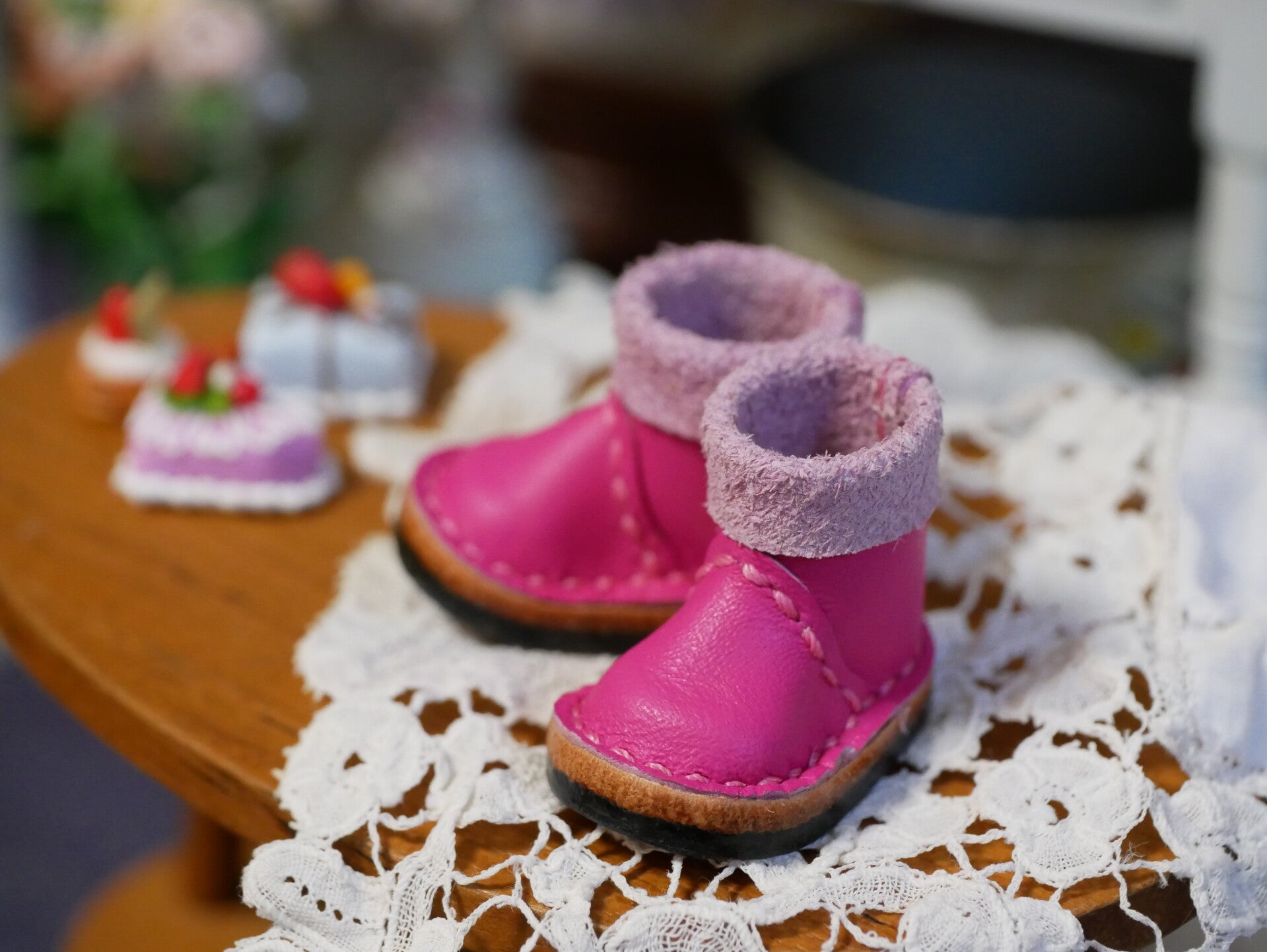 Handmade Leather Boots for Blythe, Monst & Holala Dolls./ Hot Pink