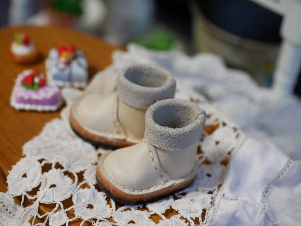 Handmade Leather Boots for Blythe, Monst & Holala Dolls./ Off-White