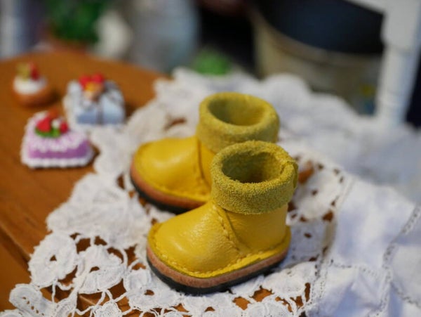 Handmade Leather Boots for Blythe, Monst & Holala Dolls./ Lemon Yellow