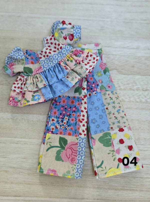 ETSY Set of 2 pcs/ Beautiful outfit for Blythe doll./ 004