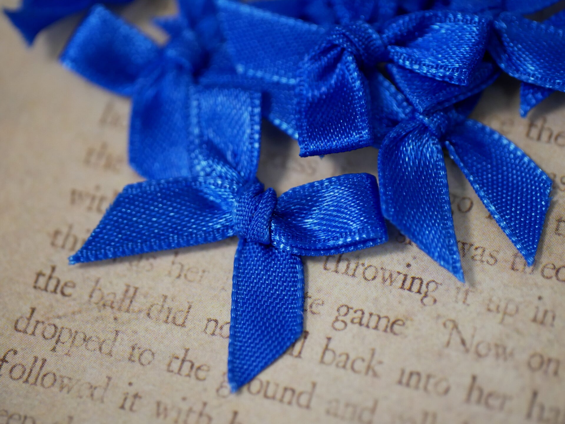 Tiny Satin Ribbon Bows./ 15. Dk blue