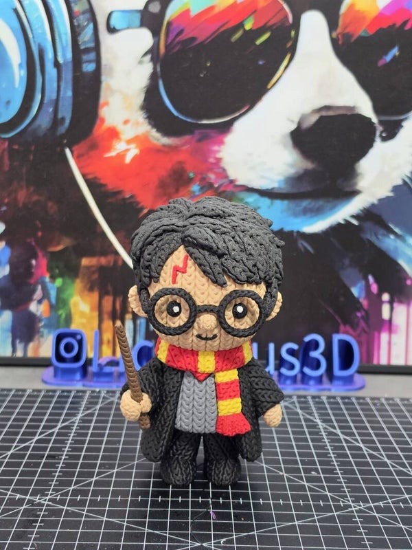 Figurine style crochet – Young Wizard Edition