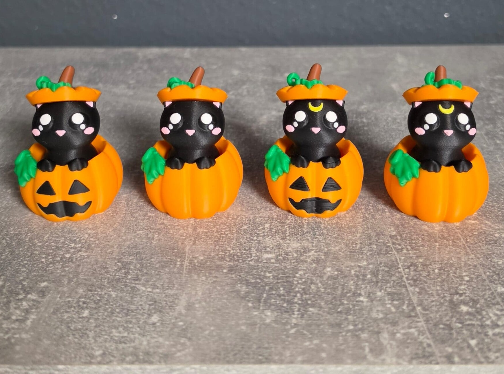 🎃Porte-clés Clicker Halloween – Chat Noir dans une Citrouille
