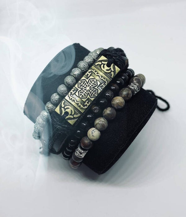 Bracelets "set of 4".