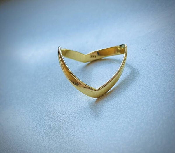 V ring