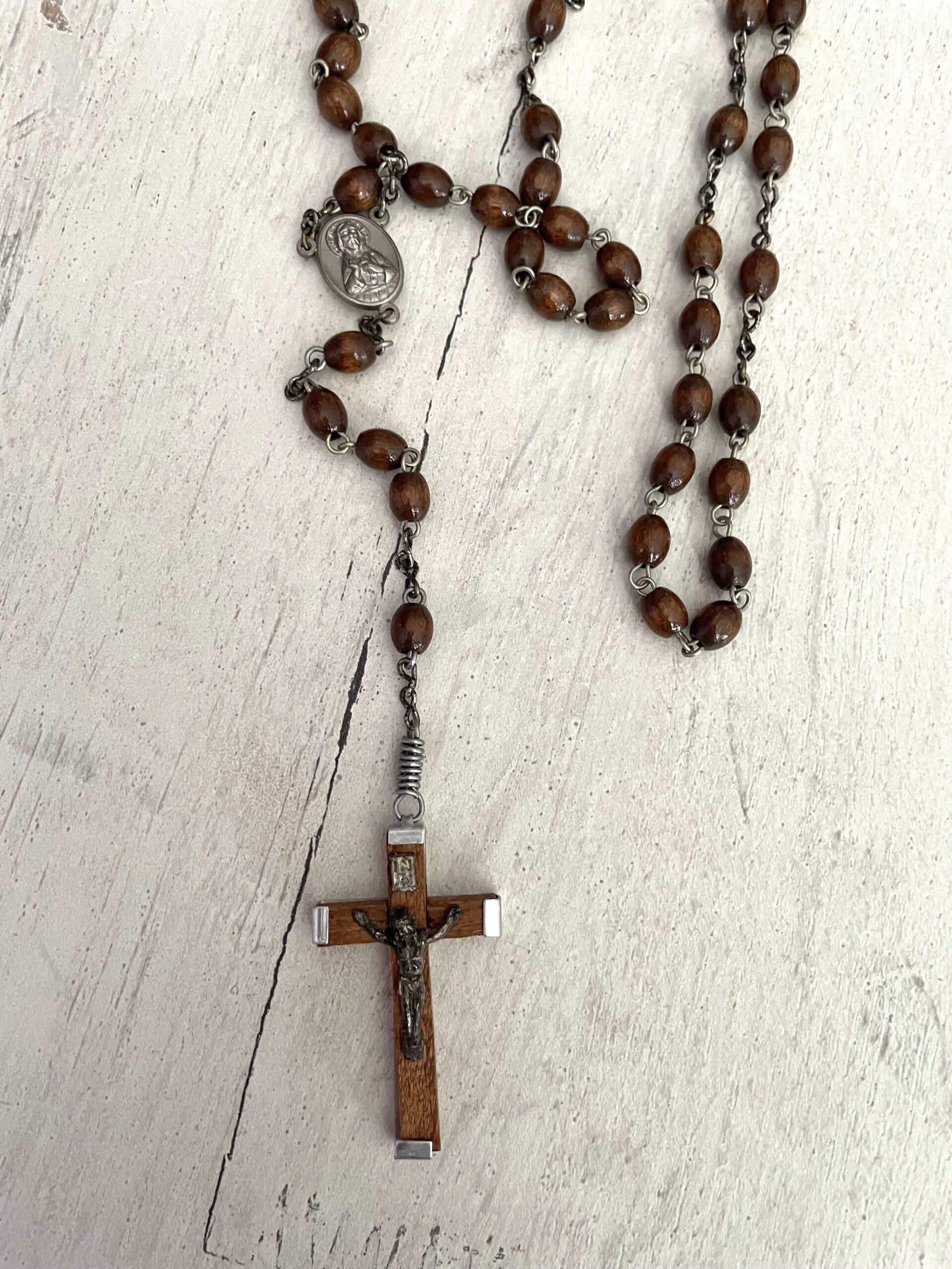 Brocante Wooden Rosary