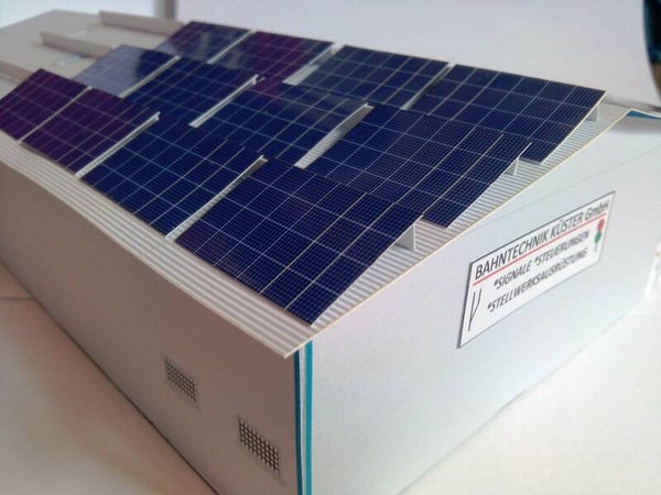 TT/1:120 Lagerhalle Gewerbehalle Industriehalle mit Solarzellen