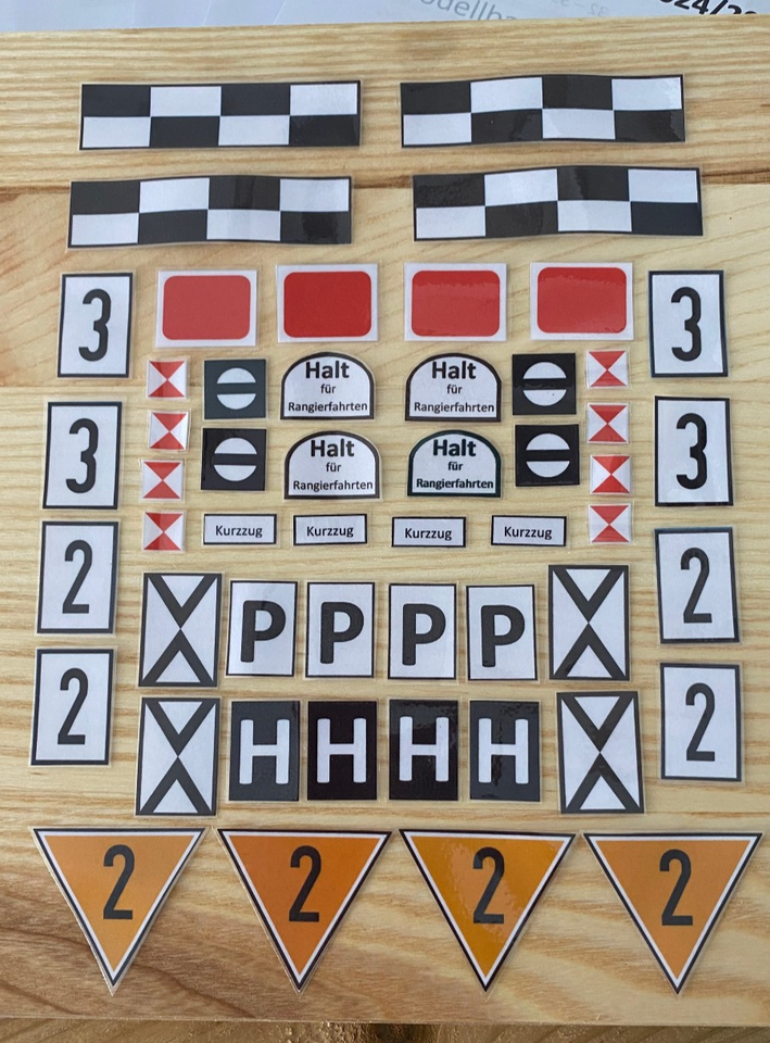 XXL-Signalset für LGB, 52-teilig, Spur G, spritzwassergeschützt Set 2