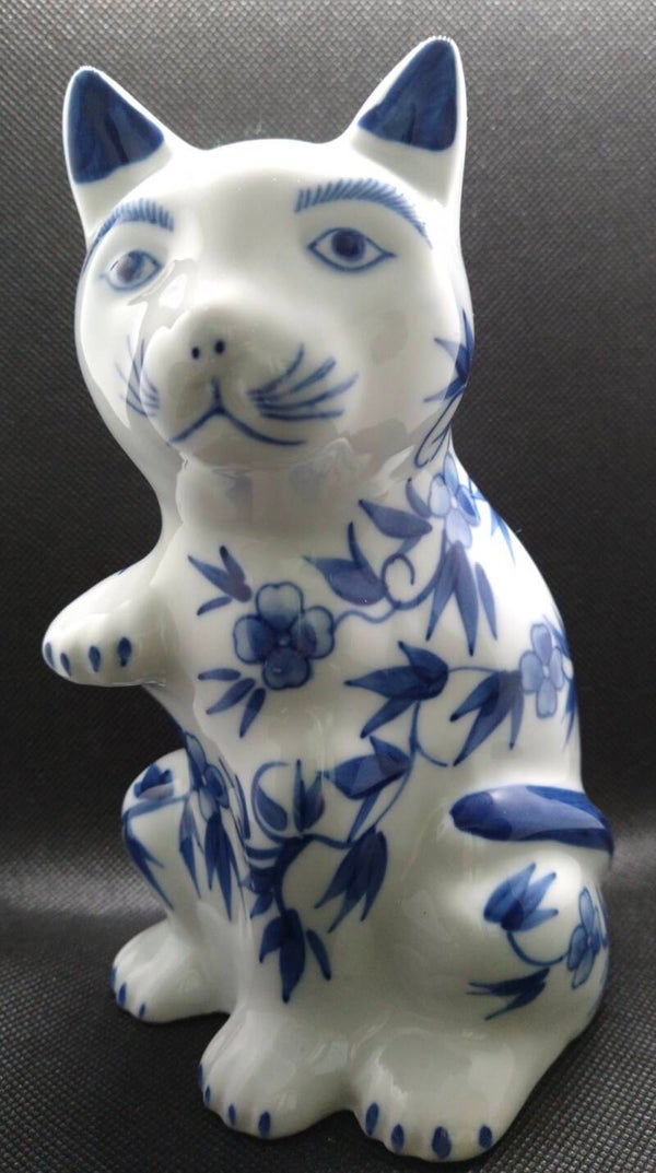 Blue & White Porcelain Floral China Cat