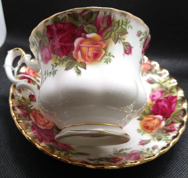 Royal Albert 'Old Country Roses' Teacup