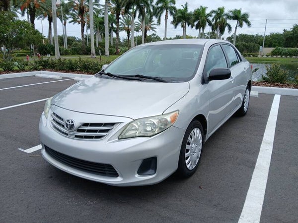 2013 Toyota Corolla - Clean Title - Reliable