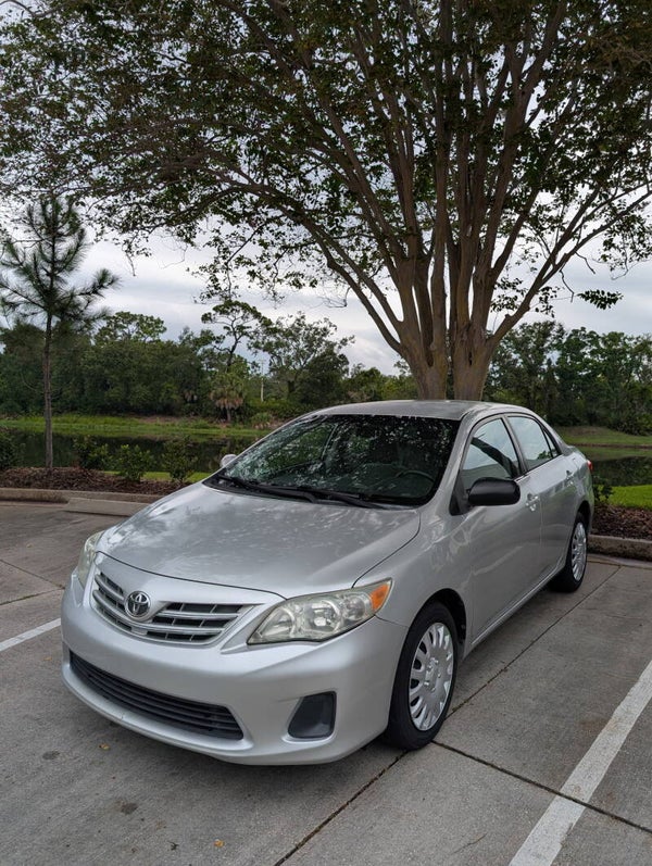 Toyota Corolla LE 2013 (166923 miles)