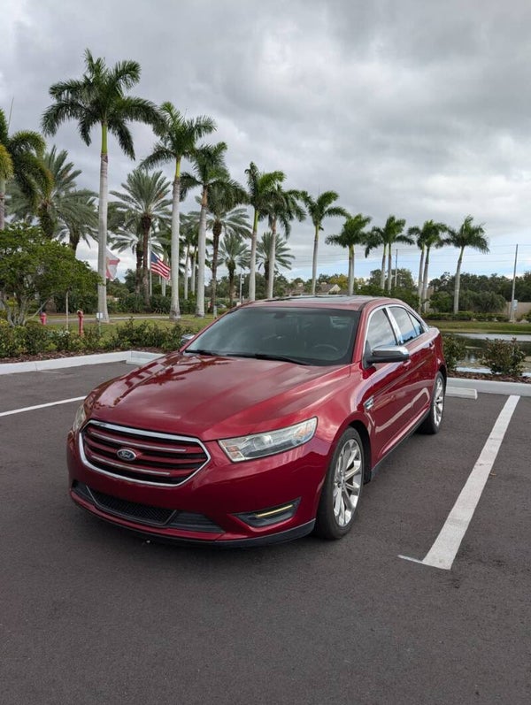 2013 Ford Taurus - Limited Edition - Clean Title!