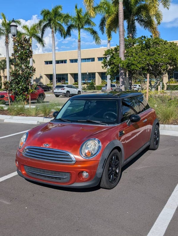 2013 Mini Cooper - Clean Title!