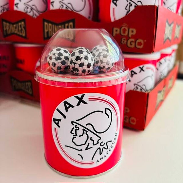 Pringles Ajax traktatie (vanaf 12 stuks)