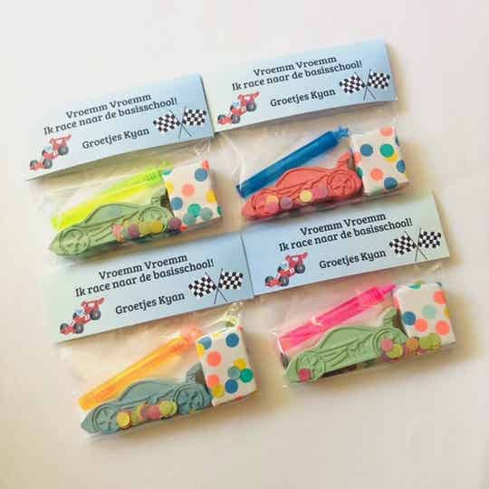 Stoepkrijt Vroemm vroemm ik race naar de basisschool traktatie