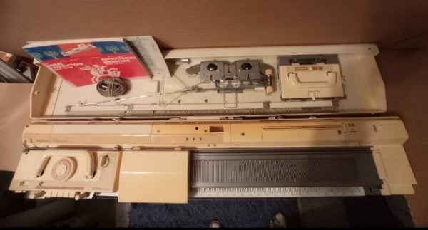 Brother KH910 knittingmachine