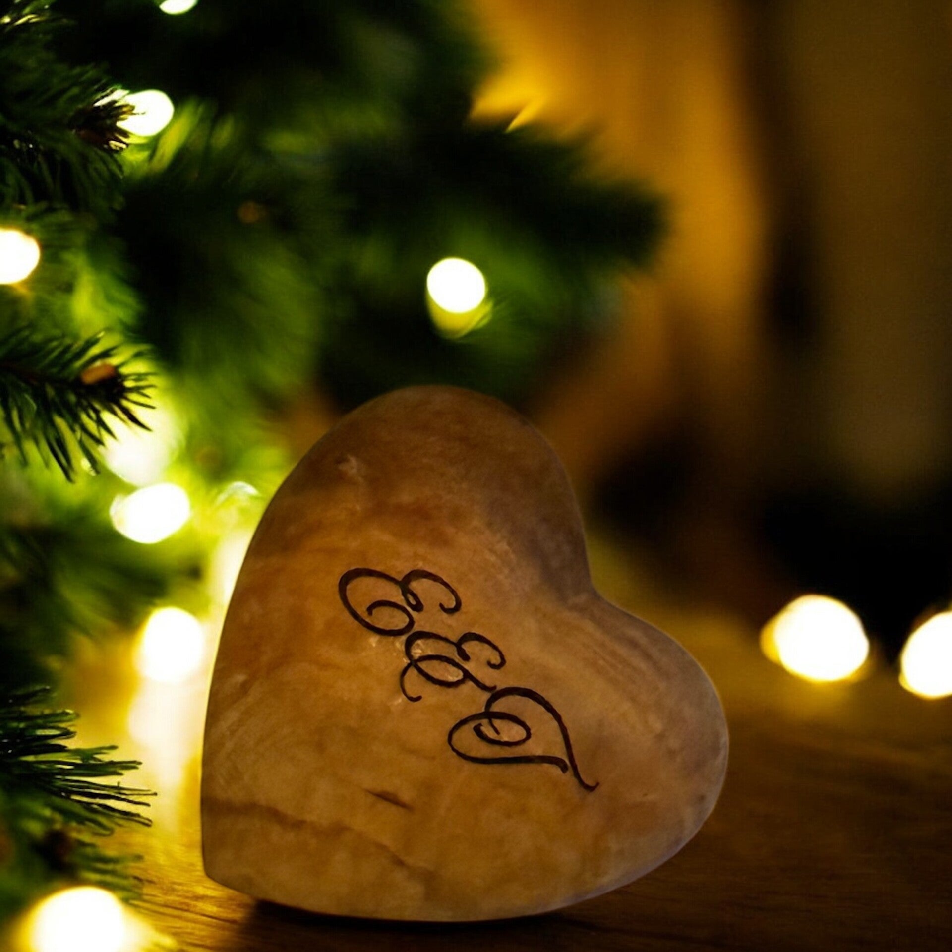 gegraveerd massief houten hartje