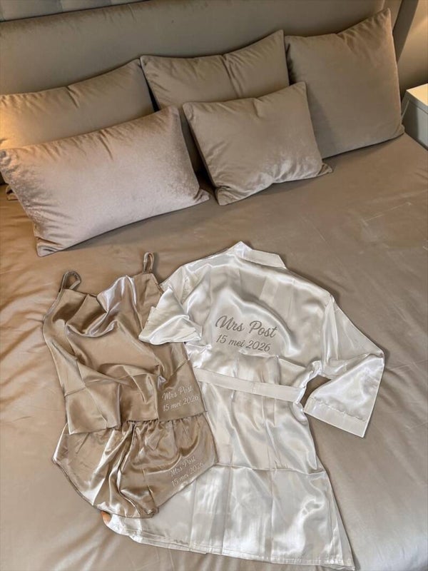 Satijnen pyjama en kimono