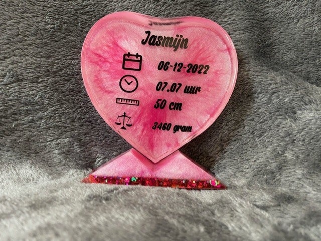 Geboortehart op standaard – gepersonaliseerd babycadeau