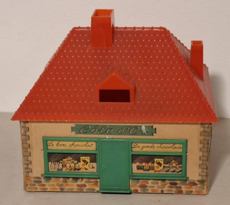 huisje plastic &amp; karton