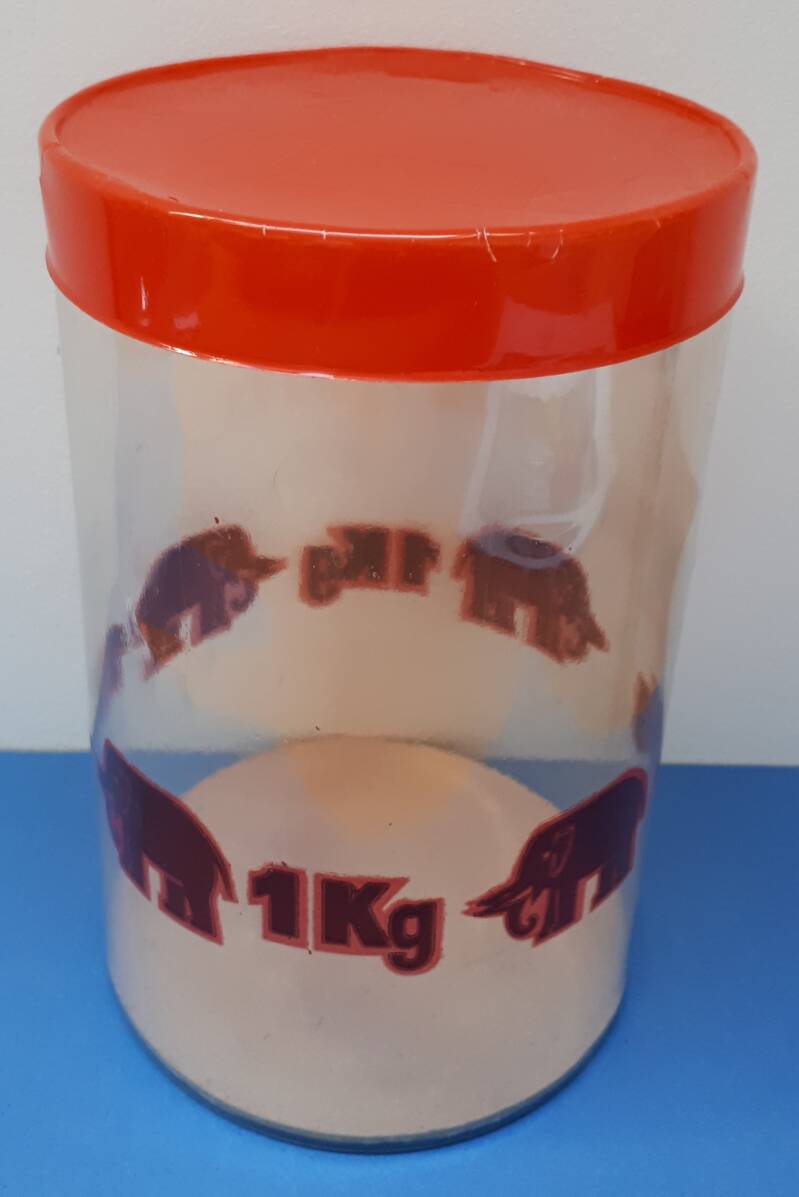 plastic pot 1kg