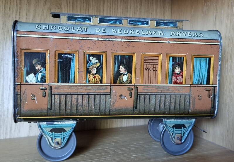 de-beukelaer-blikken-doos-trein-passagierswagon-1-standard-vo3auk.jpg