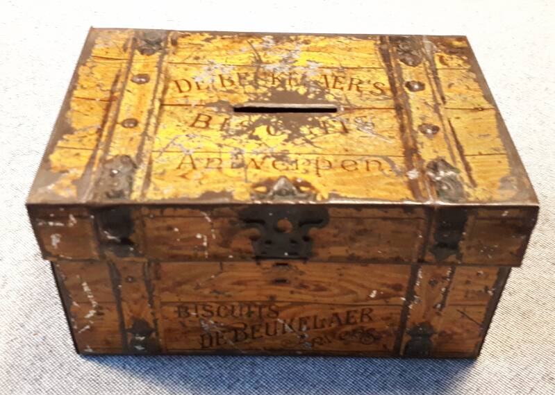 spaarpot in koffervorm