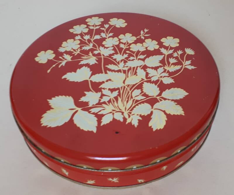 rond rood met bloemen