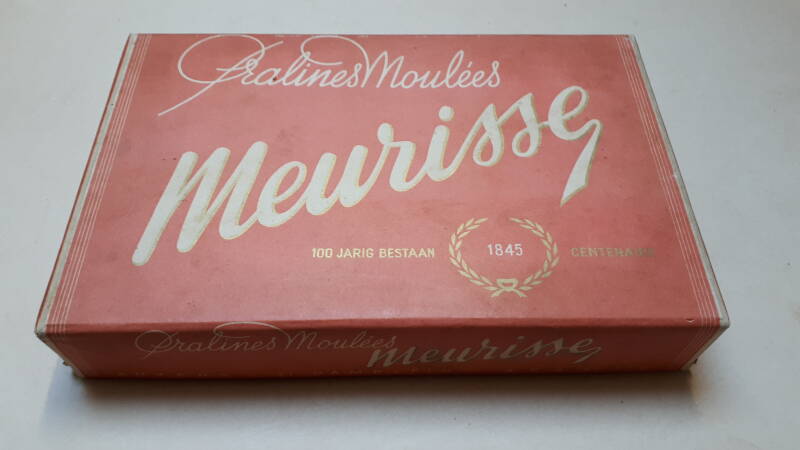 pralines moulées 100 jarig bestaan 1945