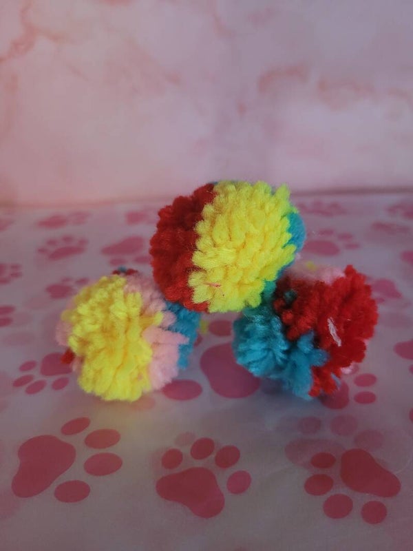 Poezenliefde Pluizenbal Regenboog