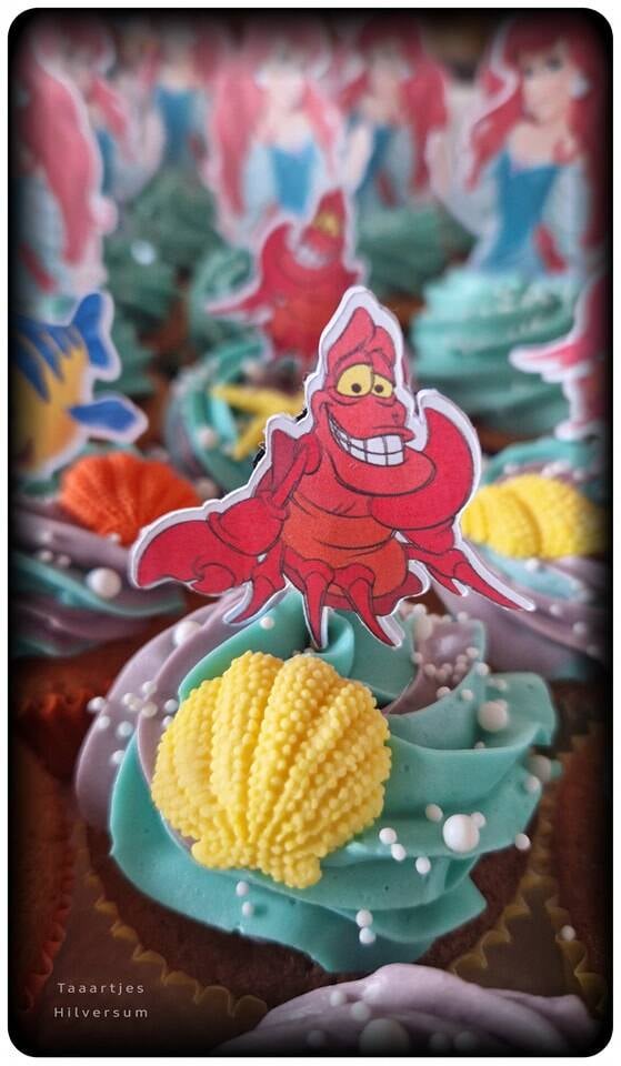 ariel cupcake