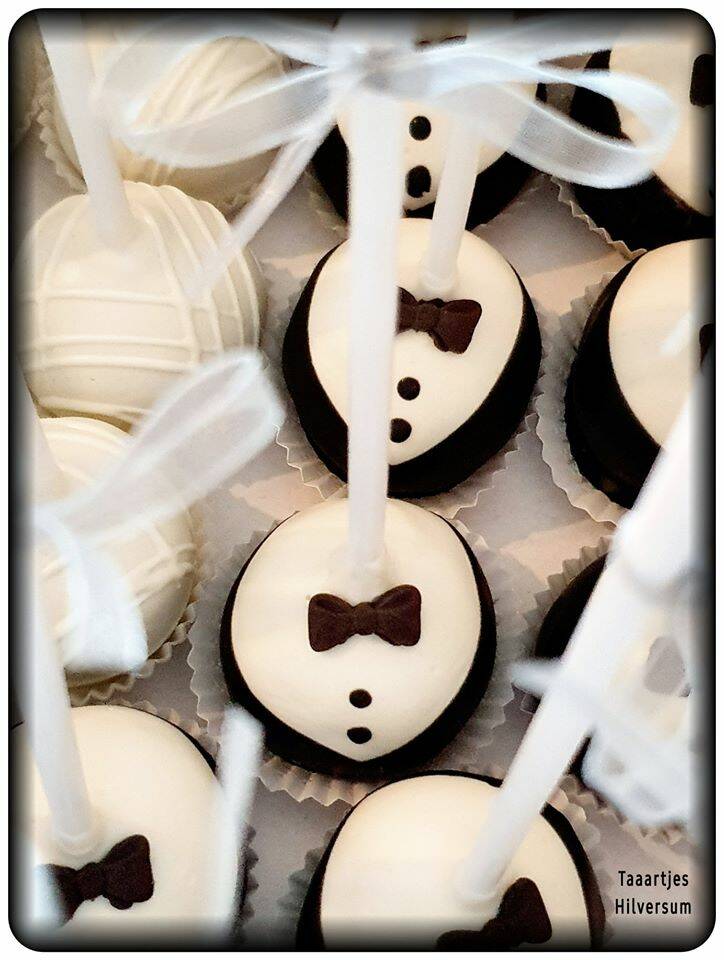 bruid en bruidegom cakepops