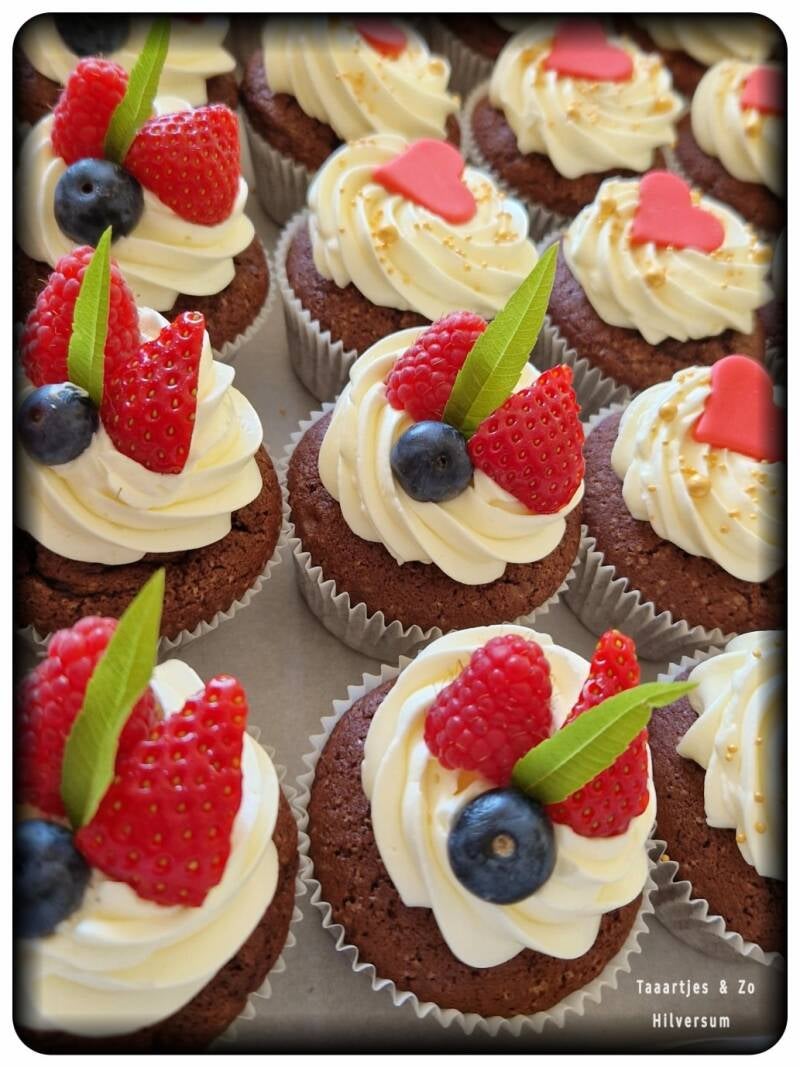 cupcakes met vers fruit