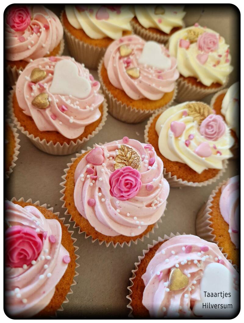 Goud roze cupcakes 
