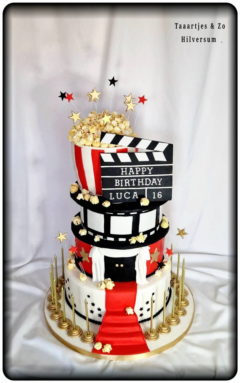 popcorn rode loper taart 