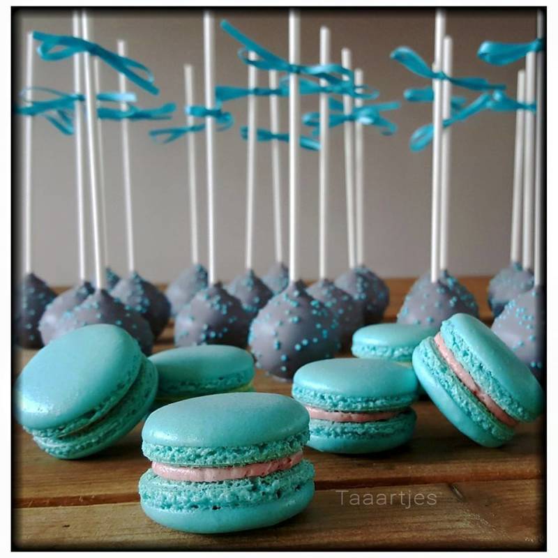 macarons en cakepops blauw grijs