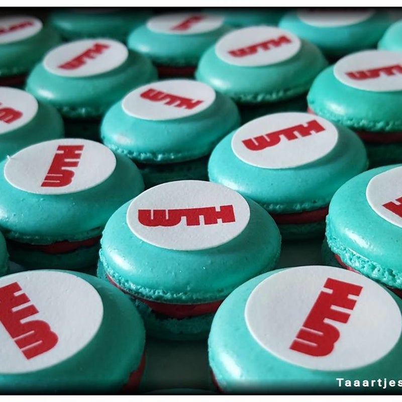 wth macarons logo