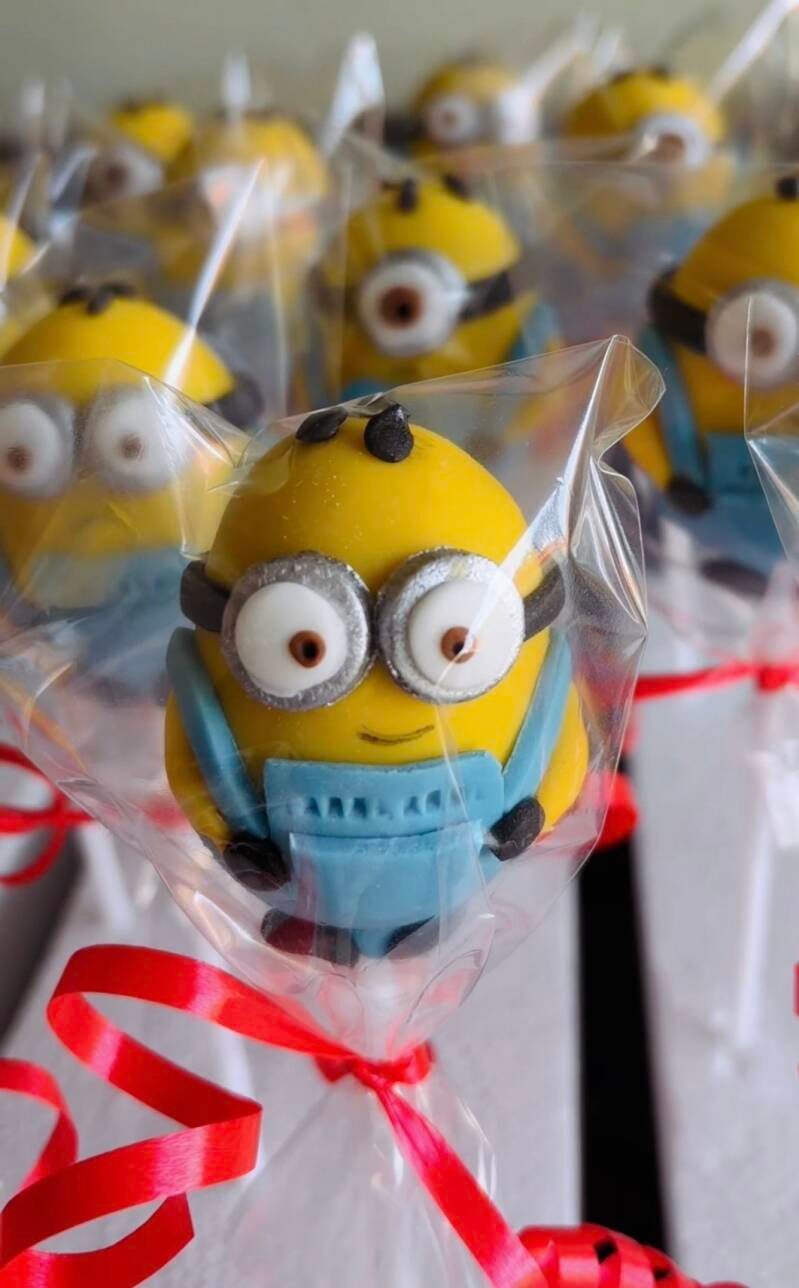 minions cakepops