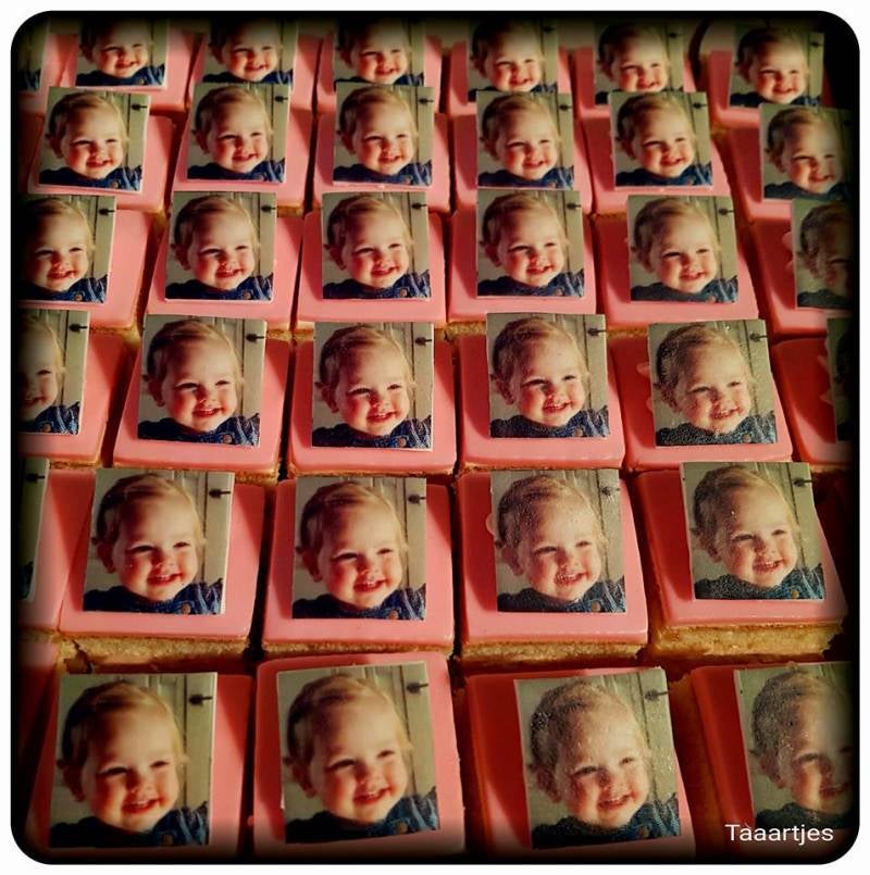 petit fours verjaardag foto