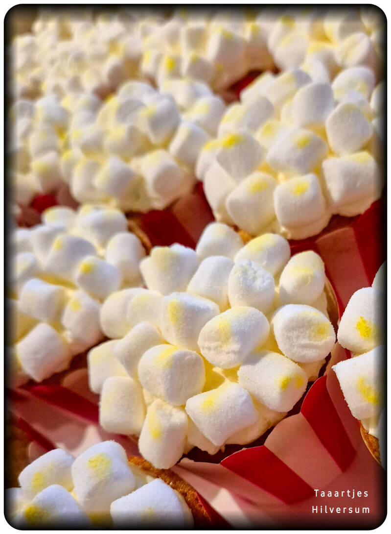 popcorn cupcakes 