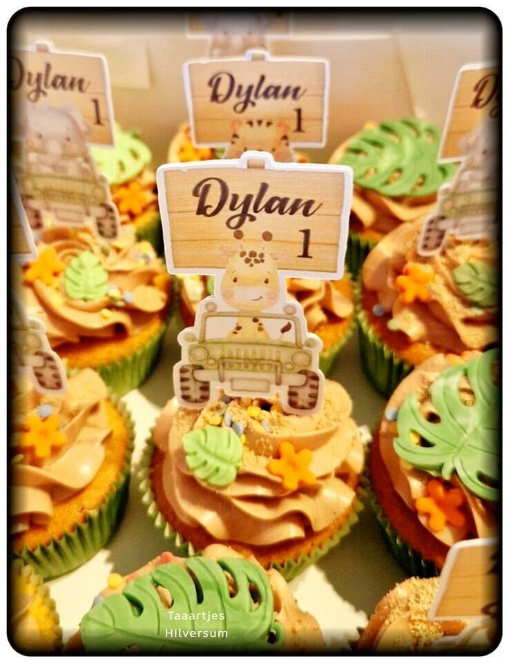 safari cupcakes