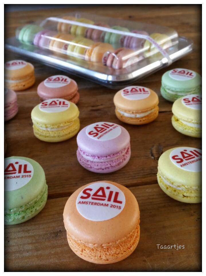 sail macarons